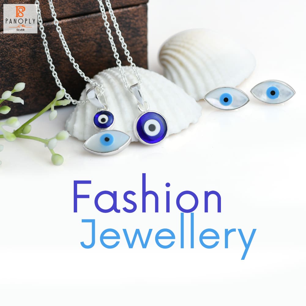 You are currently viewing Discover the Hottest Jewelry Fashion Trends: Stay Stylish and On-Trend!